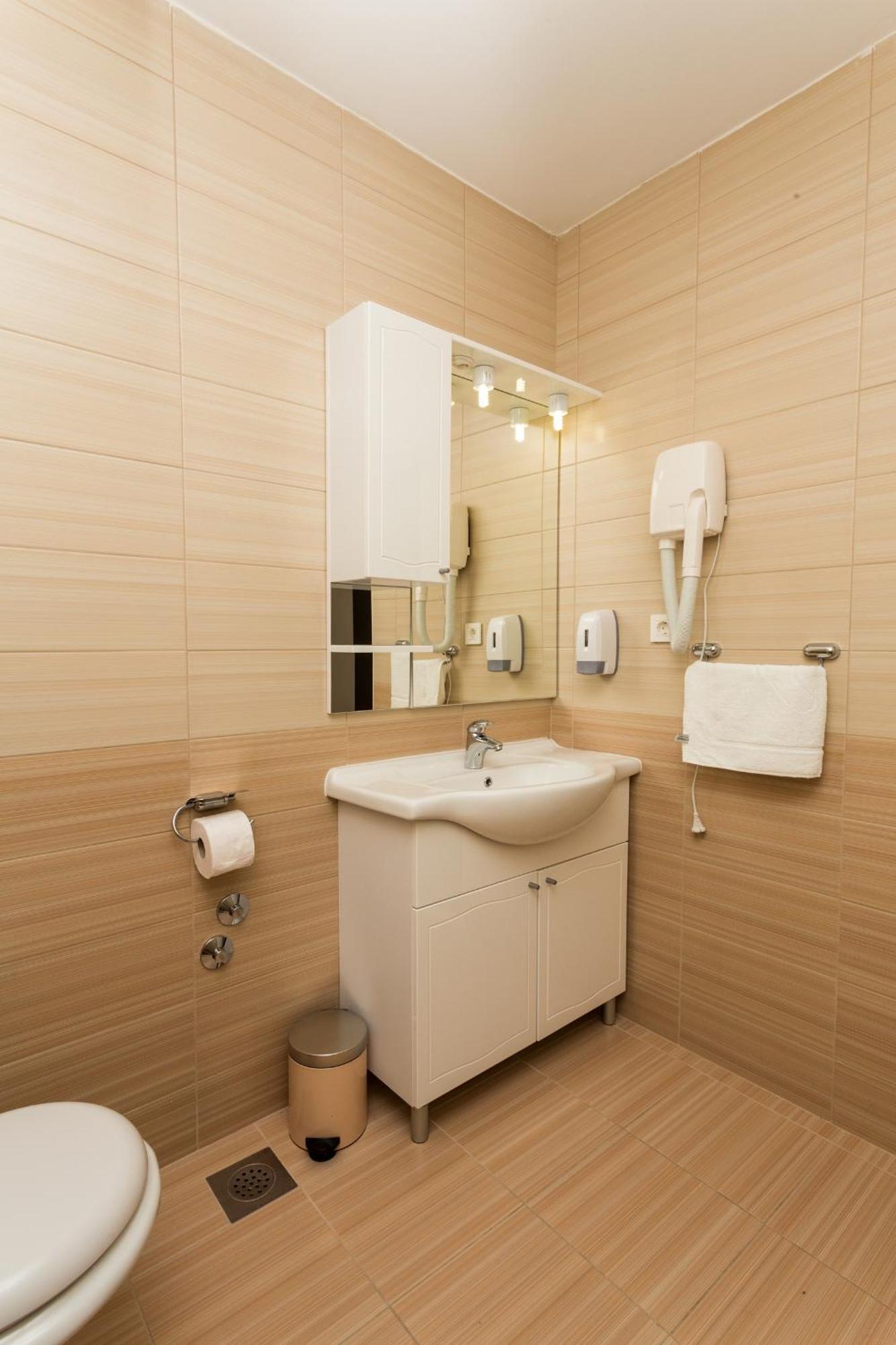 Butique Maris Daire Komarna Dış mekan fotoğraf